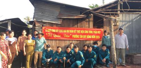 Hỗ trợ xây dựng Nhà tình nghĩa cho gia đình chính sách  trên địa bàn phường Tân Quy Đông