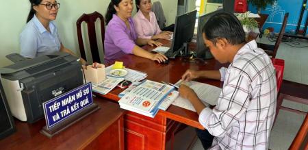 Tổ Tiếp Nhận Hồ Sơ Số 4 Triển Khai Vận Hành Thử Sau Sáp Nhập Bộ Máy Chính Quyền Tổ Tiếp Nhận Hồ Sơ Số 4 Triển Khai Vận Hành Thử Sau Sáp Nhập Bộ Máy Chính Quyền